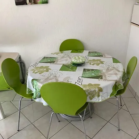 Le Capitole * 나르본플라제